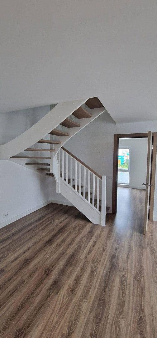 Predaj domu 150 m², pozemek 420 m², steinbergskamp 1A und 1B, Basdahl, Dolné Sasko Predaj domu 150 m², pozemek 420 m², steinbergskamp 1A und 1B, Basdahl, Dolné Sasko