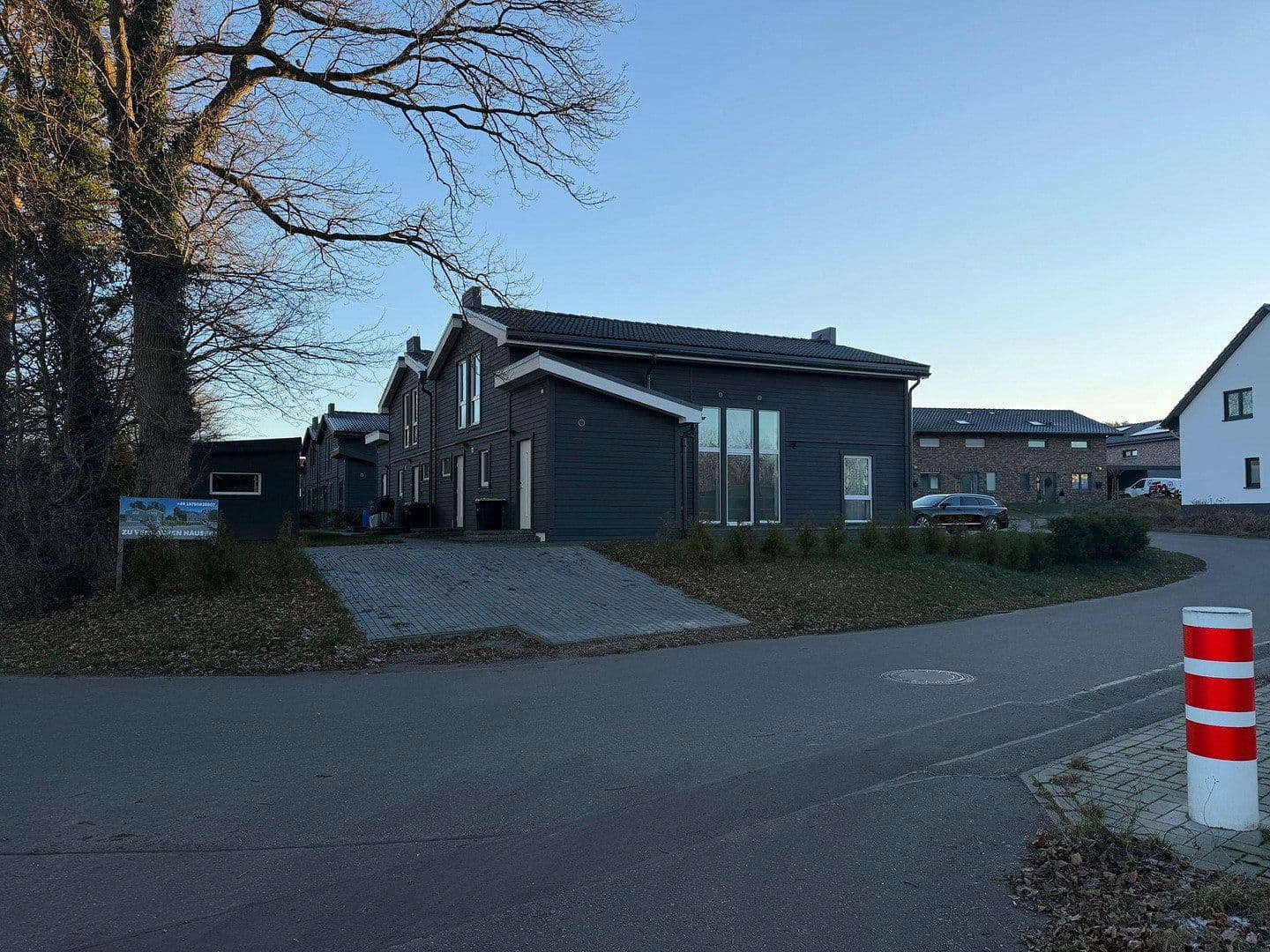 Predaj domu 150 m², pozemek 420 m², steinbergskamp 1A und 1B, Basdahl, Dolné Sasko Predaj domu 150 m², pozemek 420 m², steinbergskamp 1A und 1B, Basdahl, Dolné Sasko