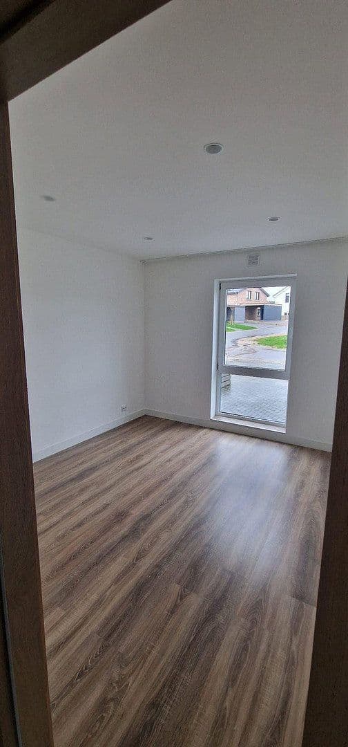 Predaj domu 150 m², pozemek 420 m², steinbergskamp 1A und 1B, Basdahl, Dolné Sasko Predaj domu 150 m², pozemek 420 m², steinbergskamp 1A und 1B, Basdahl, Dolné Sasko