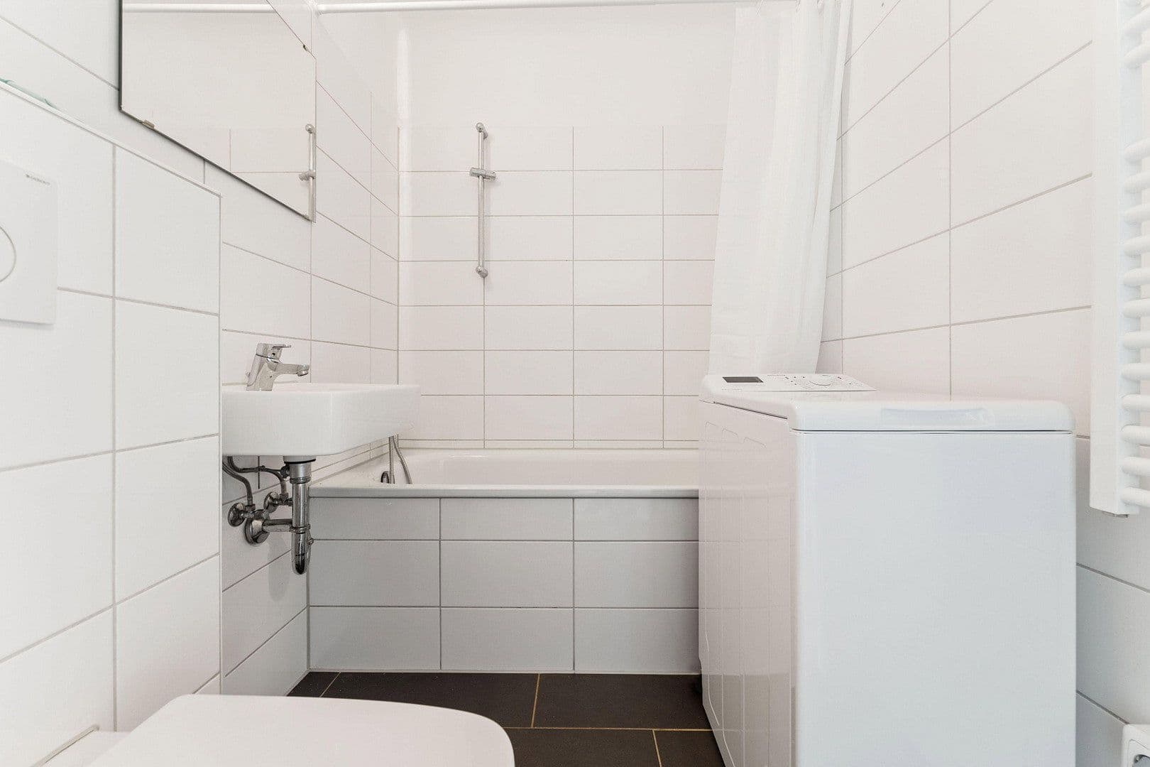 Prenájom bytu 19 m², Grünauer Str. 52, Berlin, Berlín Prenájom bytu 19 m², Grünauer Str. 52, Berlin, Berlín