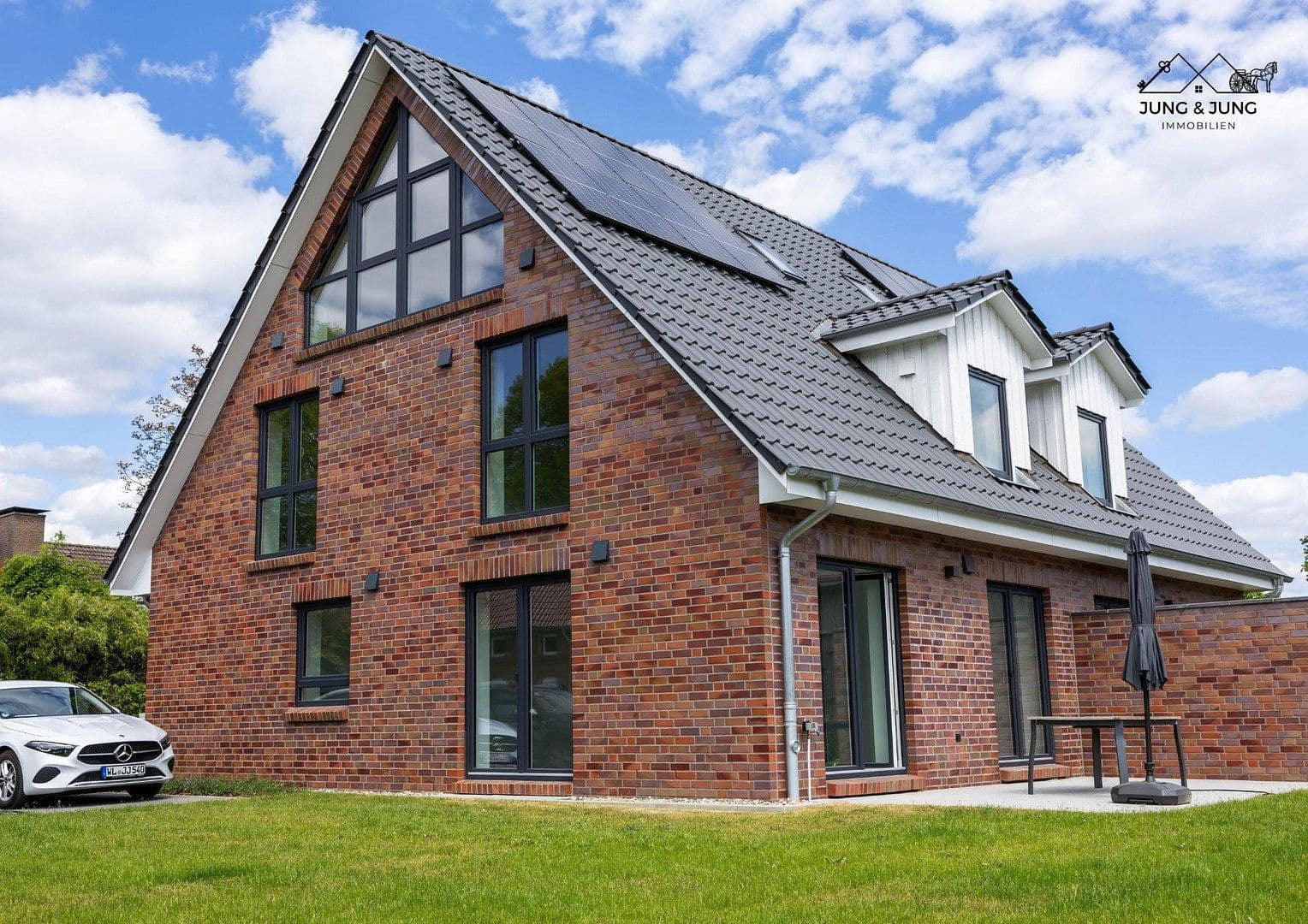 Predaj domu 125 m², pozemek 370 m², Hohenhorn, Šlezvicko-Holštajnsko Predaj domu 125 m², pozemek 370 m², Hohenhorn, Šlezvicko-Holštajnsko