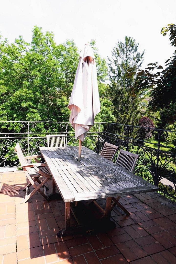 Prenájom kancelárie 20 m², Stuttgart, Bádensko-Wurttembersko Prenájom kancelárie 20 m², Stuttgart, Bádensko-Wurttembersko