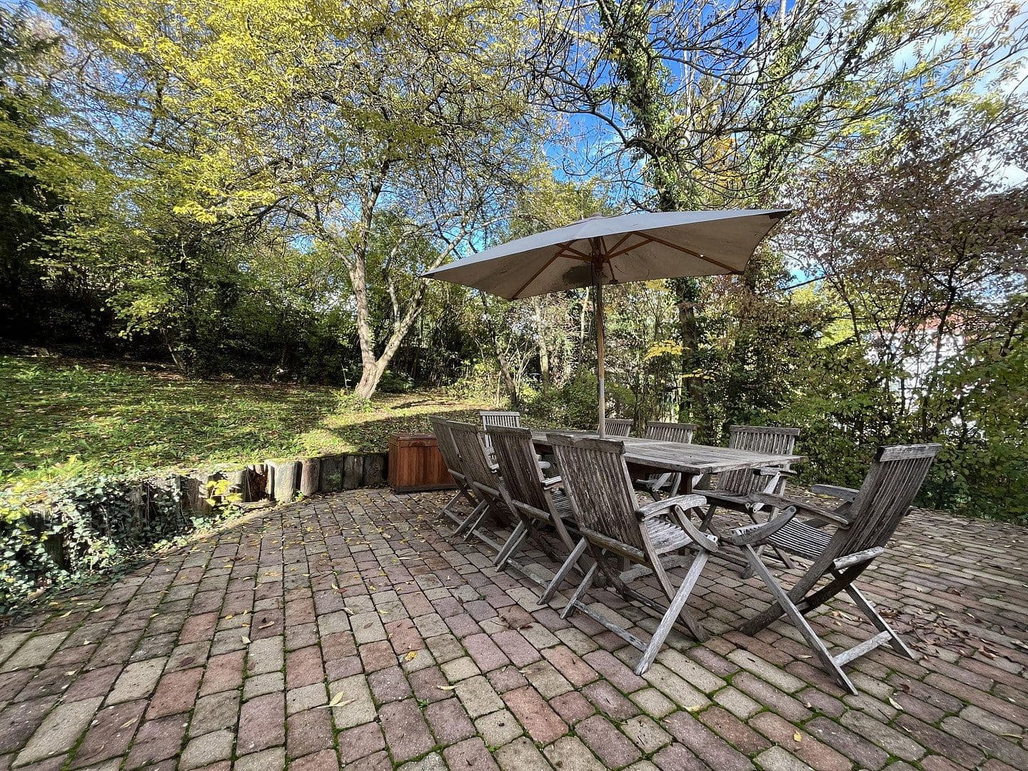 Prenájom kancelárie 20 m², Stuttgart, Bádensko-Wurttembersko Prenájom kancelárie 20 m², Stuttgart, Bádensko-Wurttembersko