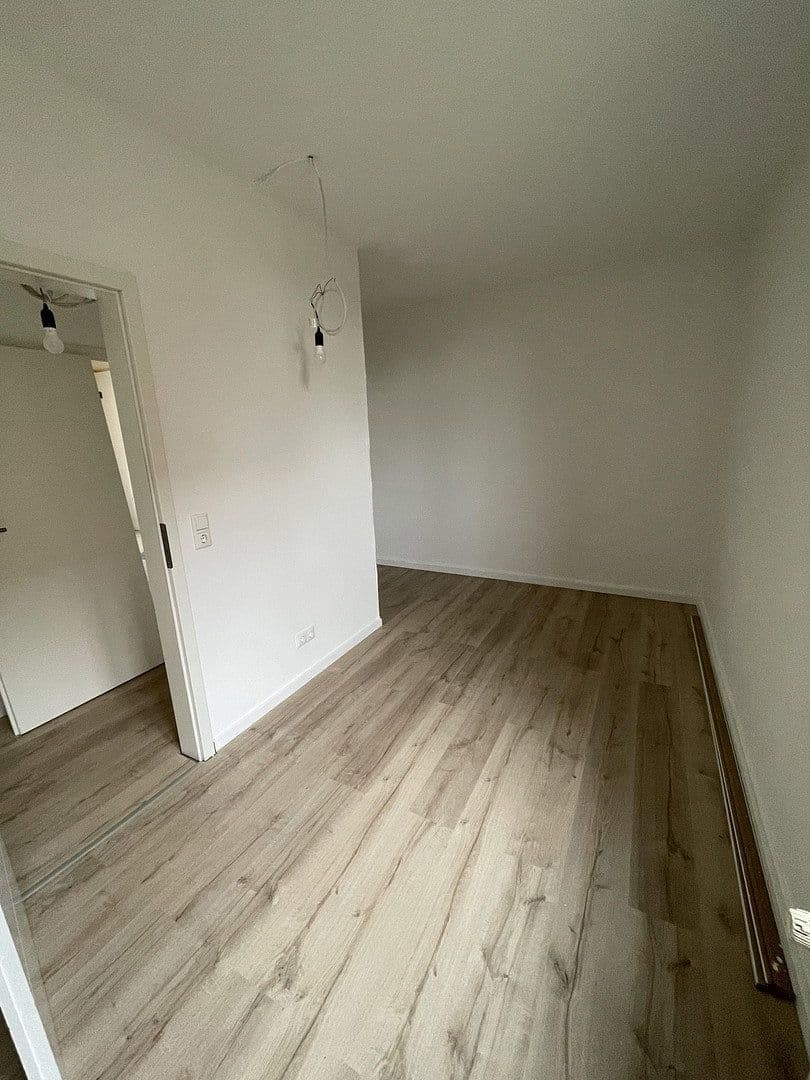Prenájom bytu 2-izbový 70 m², Landstraße 47, Barsinghausen, Dolné Sasko Prenájom bytu 2-izbový 70 m², Landstraße 47, Barsinghausen, Dolné Sasko