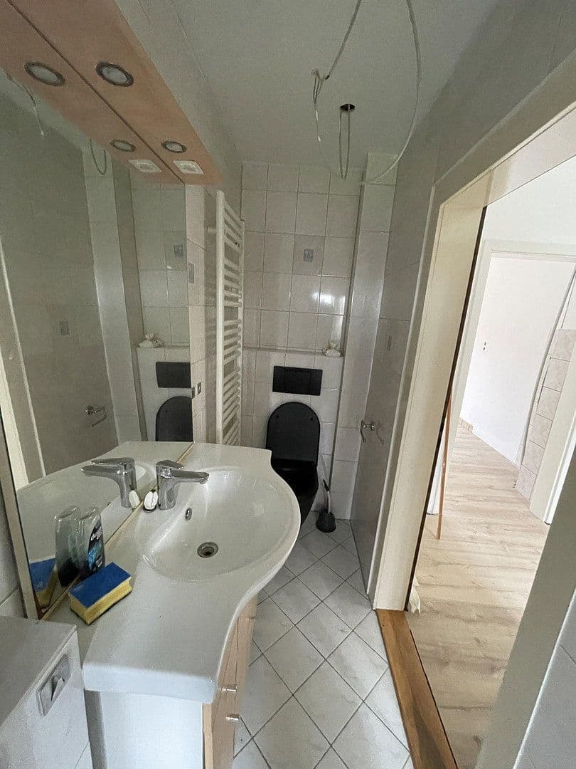 Prenájom bytu 2-izbový 70 m², Landstraße 47, Barsinghausen, Dolné Sasko Prenájom bytu 2-izbový 70 m², Landstraße 47, Barsinghausen, Dolné Sasko