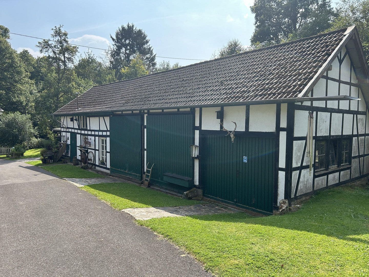 Predaj domu 220 m², pozemek 2.373 m², Hellenthal, Severné Porýnie - Westfálsko Predaj domu 220 m², pozemek 2.373 m², Hellenthal, Severné Porýnie - Westfálsko