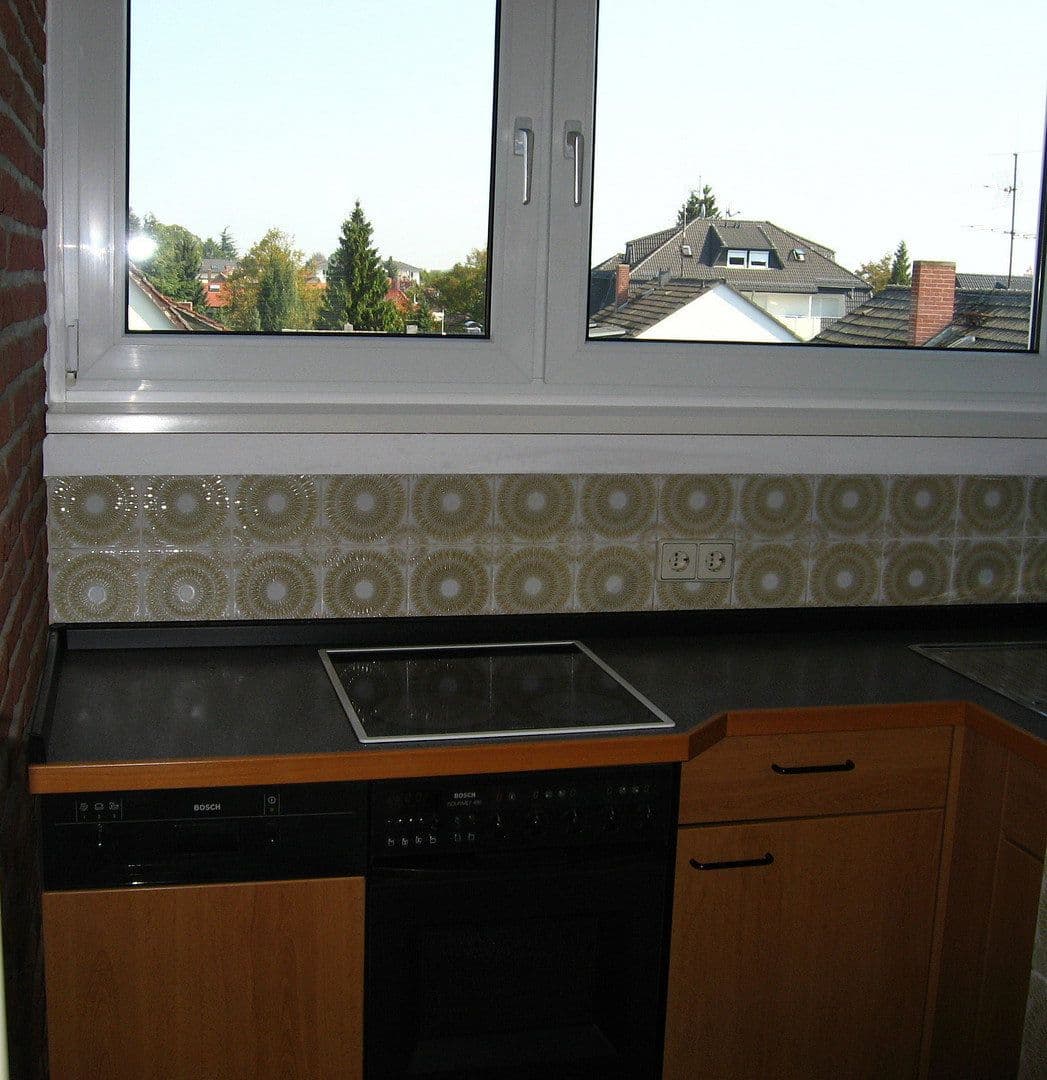 Predaj domu 283 m², pozemek 460 m², Münzenburgstraße 8, Oberursel (Taunus), Hesensko Predaj domu 283 m², pozemek 460 m², Münzenburgstraße 8, Oberursel (Taunus), Hesensko