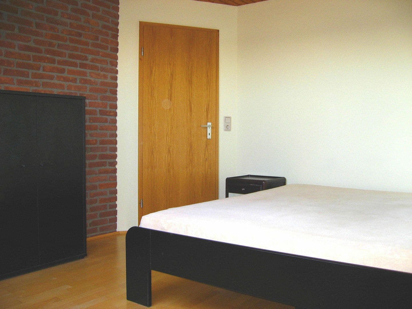 Predaj domu 283 m², pozemek 460 m², Münzenburgstraße 8, Oberursel (Taunus), Hesensko Predaj domu 283 m², pozemek 460 m², Münzenburgstraße 8, Oberursel (Taunus), Hesensko