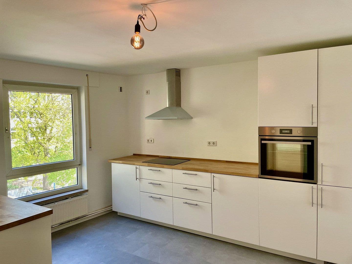 Prenájom bytu 3-izbový 90 m², St. Franziskus-Str. 9, Kaiserslautern, Porýnie-Falcko Prenájom bytu 3-izbový 90 m², St. Franziskus-Str. 9, Kaiserslautern, Porýnie-Falcko