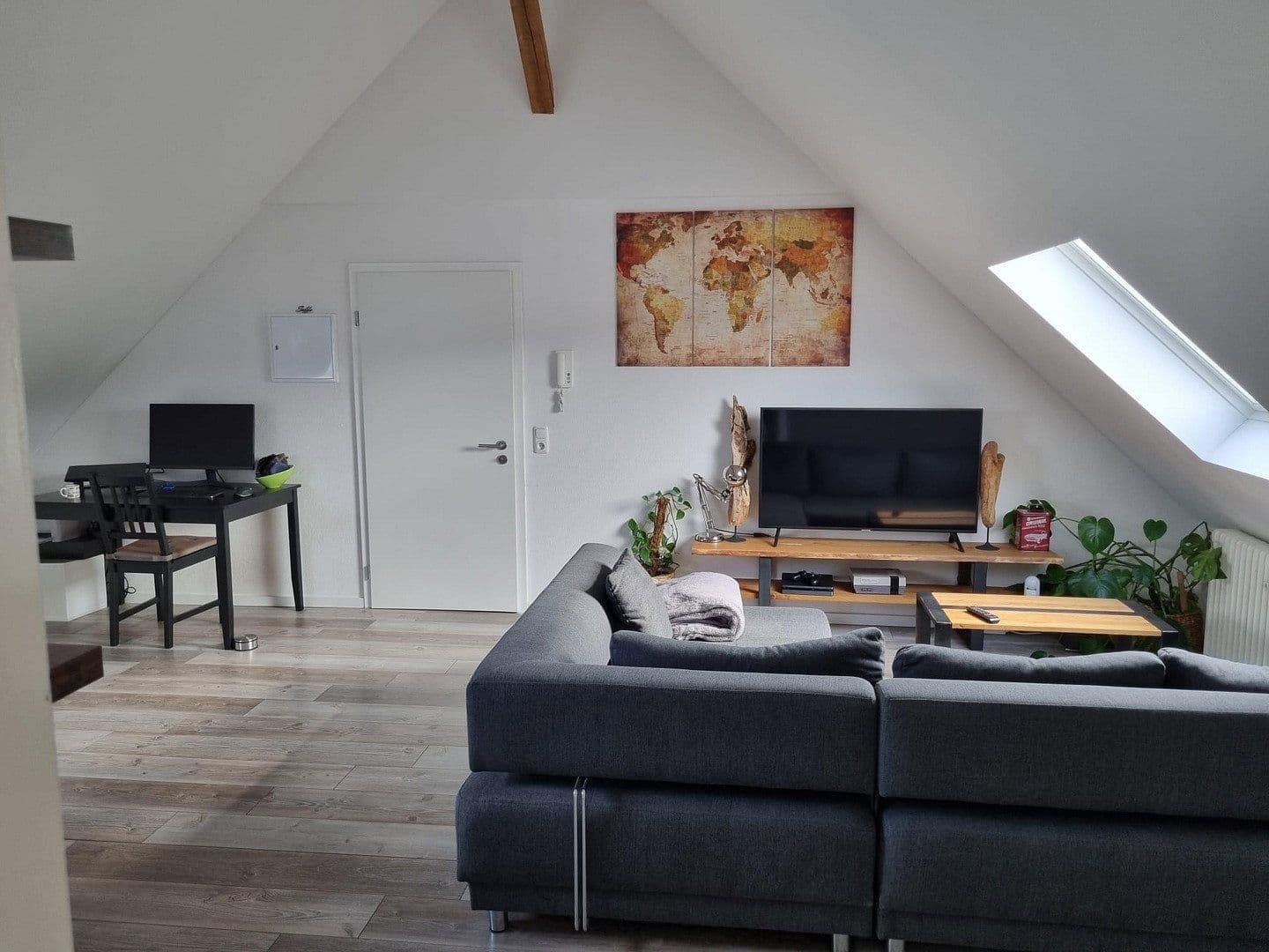 Prenájom bytu 2-izbový 50 m², Frankenstr. 29, Andernach, Porýnie-Falcko Prenájom bytu 2-izbový 50 m², Frankenstr. 29, Andernach, Porýnie-Falcko