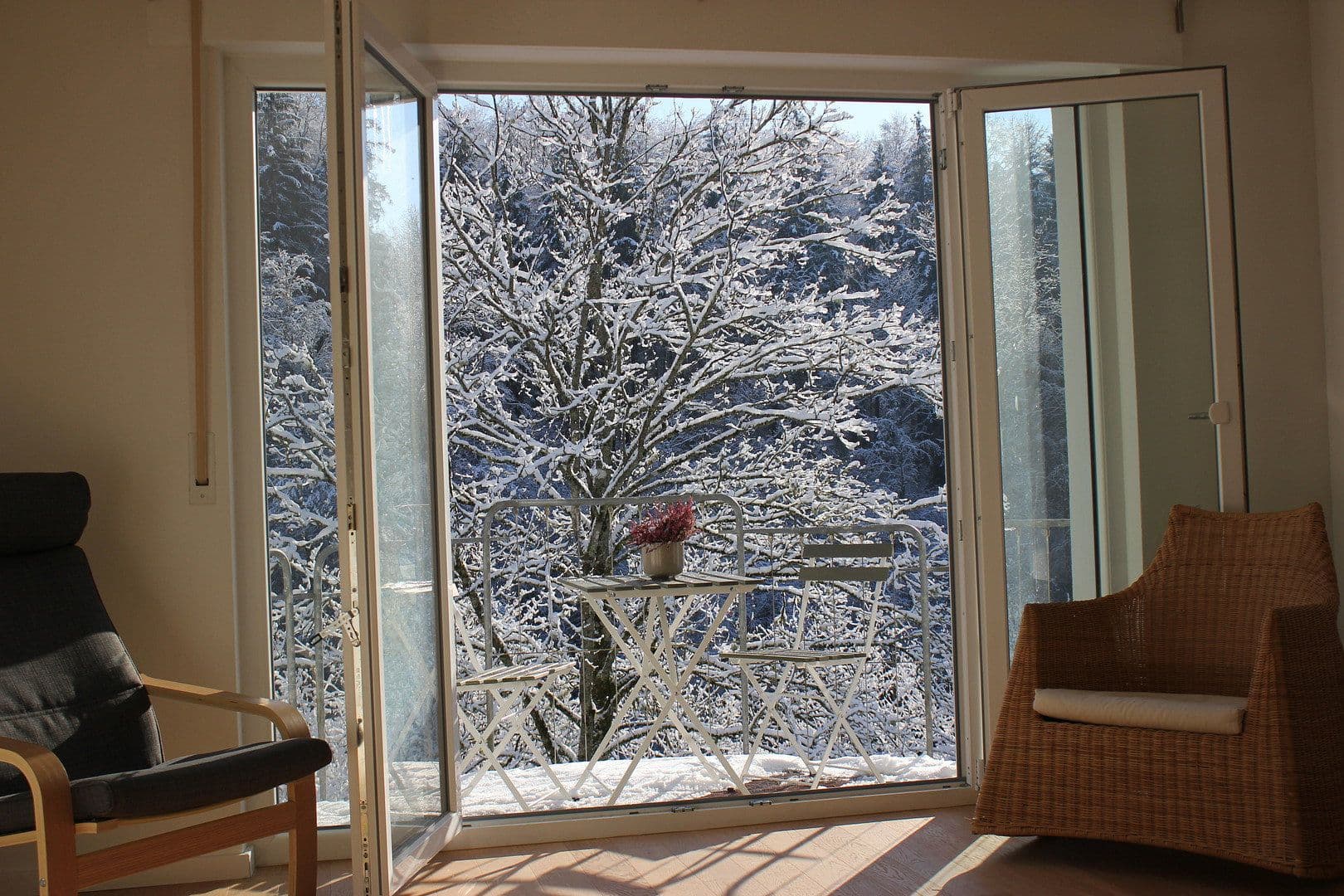 Prenájom bytu 2-izbový 45 m², Uhingen, Bádensko-Wurttembersko Prenájom bytu 2-izbový 45 m², Uhingen, Bádensko-Wurttembersko