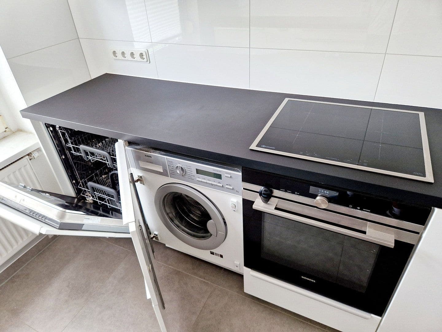 Prenájom bytu 2-izbový 81 m², Lindenstraße 32, Velten, Brandenbursko Prenájom bytu 2-izbový 81 m², Lindenstraße 32, Velten, Brandenbursko