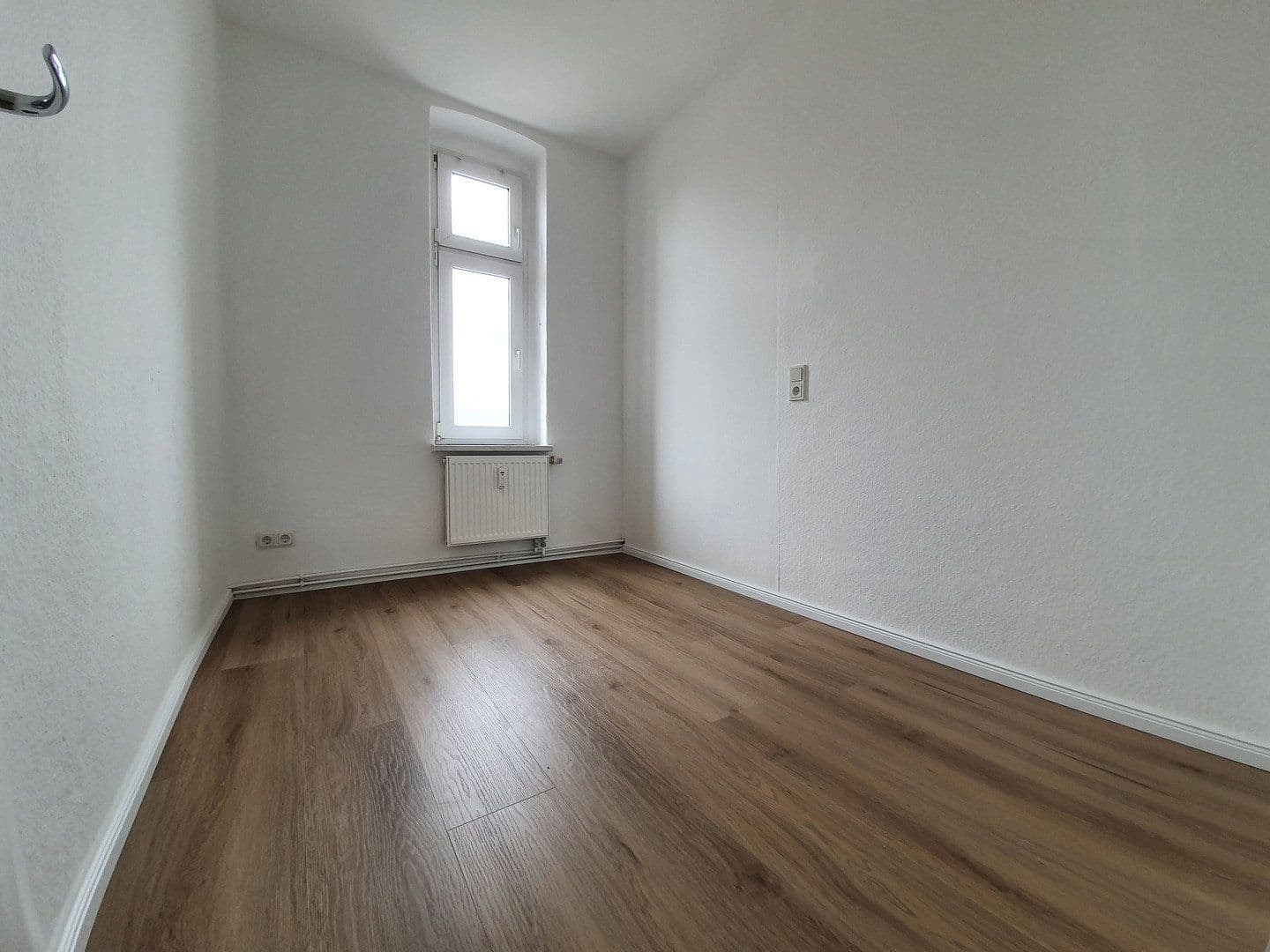Prenájom bytu 2-izbový 81 m², Lindenstraße 32, Velten, Brandenbursko Prenájom bytu 2-izbový 81 m², Lindenstraße 32, Velten, Brandenbursko