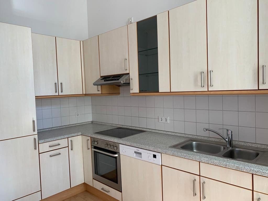 Prenájom bytu 3-izbový 116 m², Albrechtstraße, Berlin, Berlín Prenájom bytu 3-izbový 116 m², Albrechtstraße, Berlin, Berlín