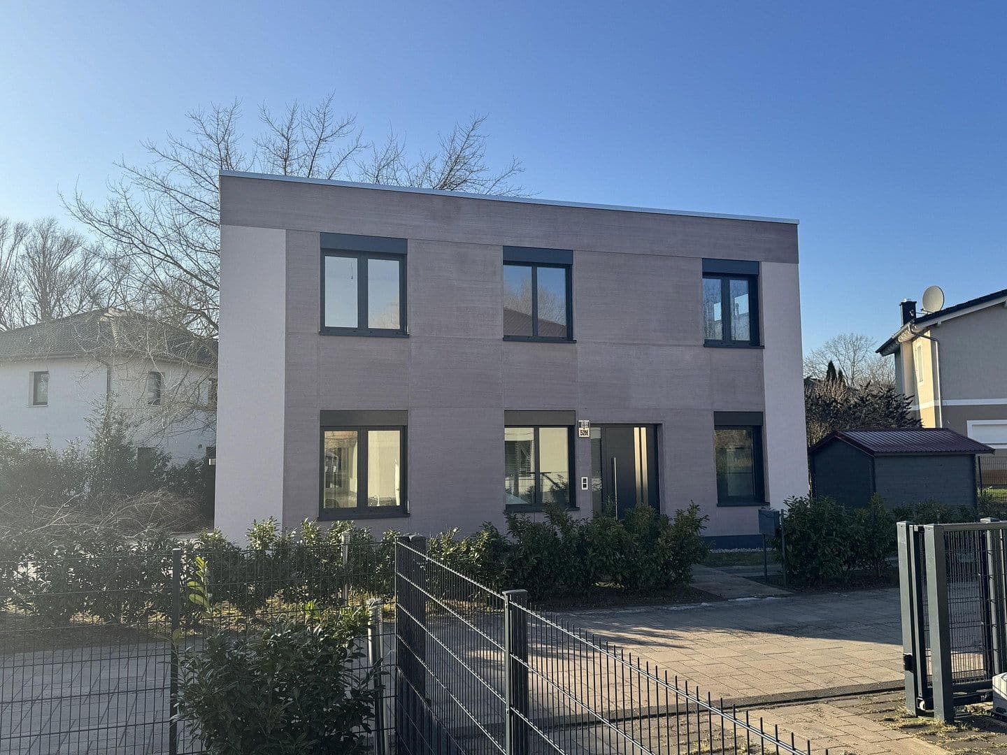 Prenájom bytu 3-izbový 105 m², Berlin, Berlín Prenájom bytu 3-izbový 105 m², Berlin, Berlín