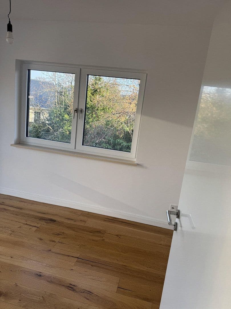 Prenájom bytu 3-izbový 89 m², Berlin, Berlín Prenájom bytu 3-izbový 89 m², Berlin, Berlín