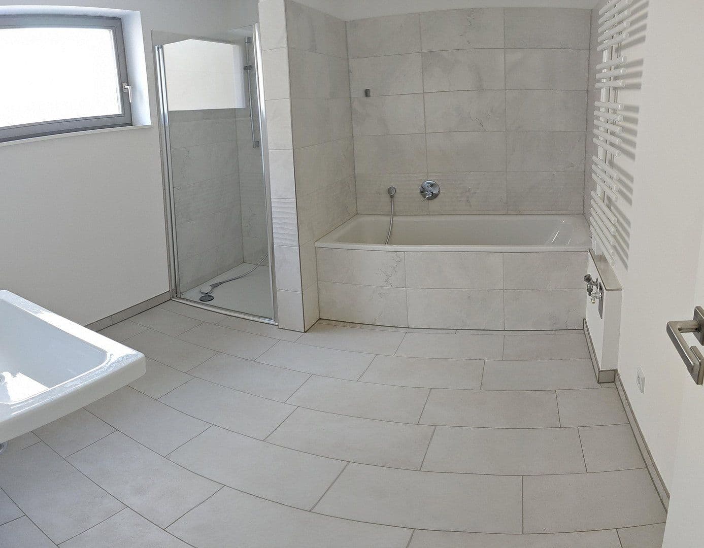 Prenájom bytu 3-izbový 118 m², Katharinenberg 6, Stralsund, Meklenbursko-Predpomoransko Prenájom bytu 3-izbový 118 m², Katharinenberg 6, Stralsund, Meklenbursko-Predpomoransko