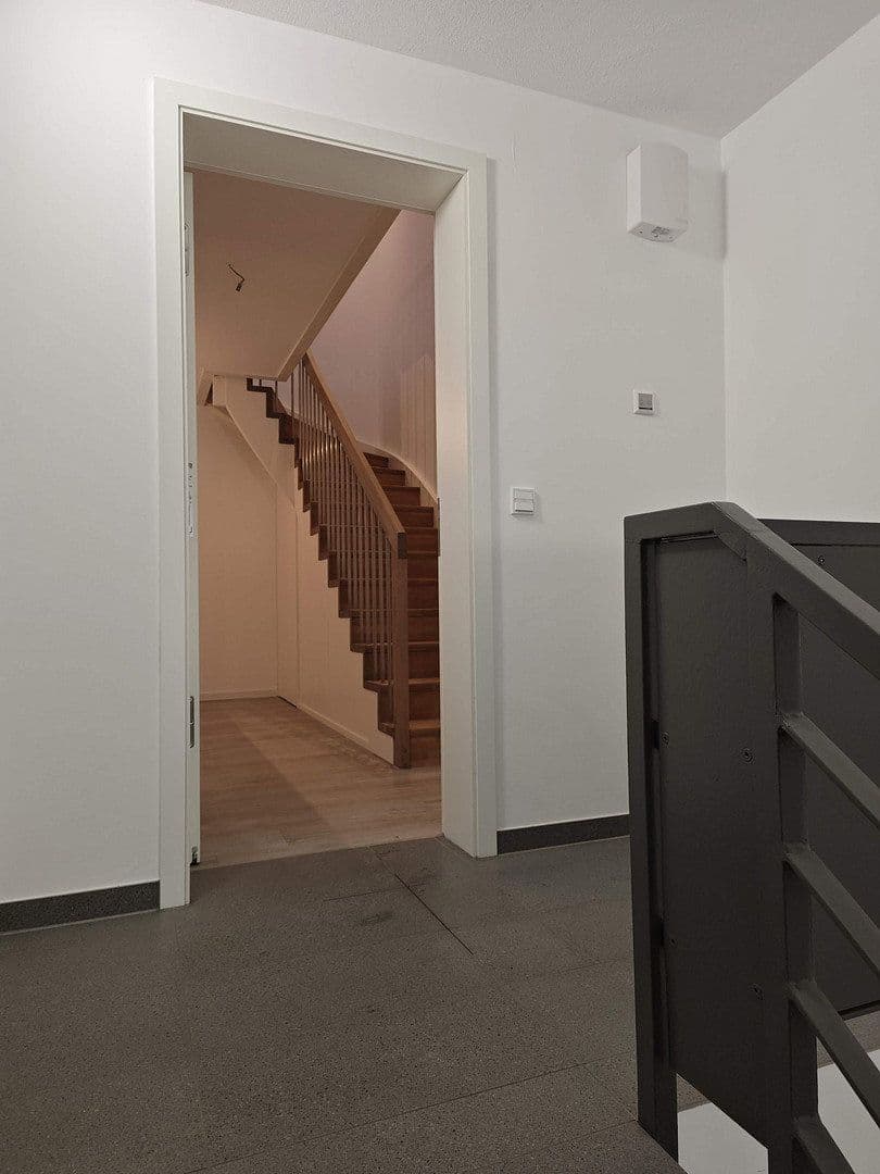 Prenájom bytu 3-izbový 118 m², Katharinenberg 6, Stralsund, Meklenbursko-Predpomoransko Prenájom bytu 3-izbový 118 m², Katharinenberg 6, Stralsund, Meklenbursko-Predpomoransko