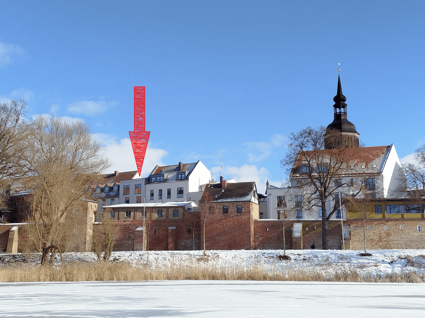 Prenájom bytu 3-izbový 118 m², Katharinenberg 6, Stralsund, Meklenbursko-Predpomoransko Prenájom bytu 3-izbový 118 m², Katharinenberg 6, Stralsund, Meklenbursko-Predpomoransko