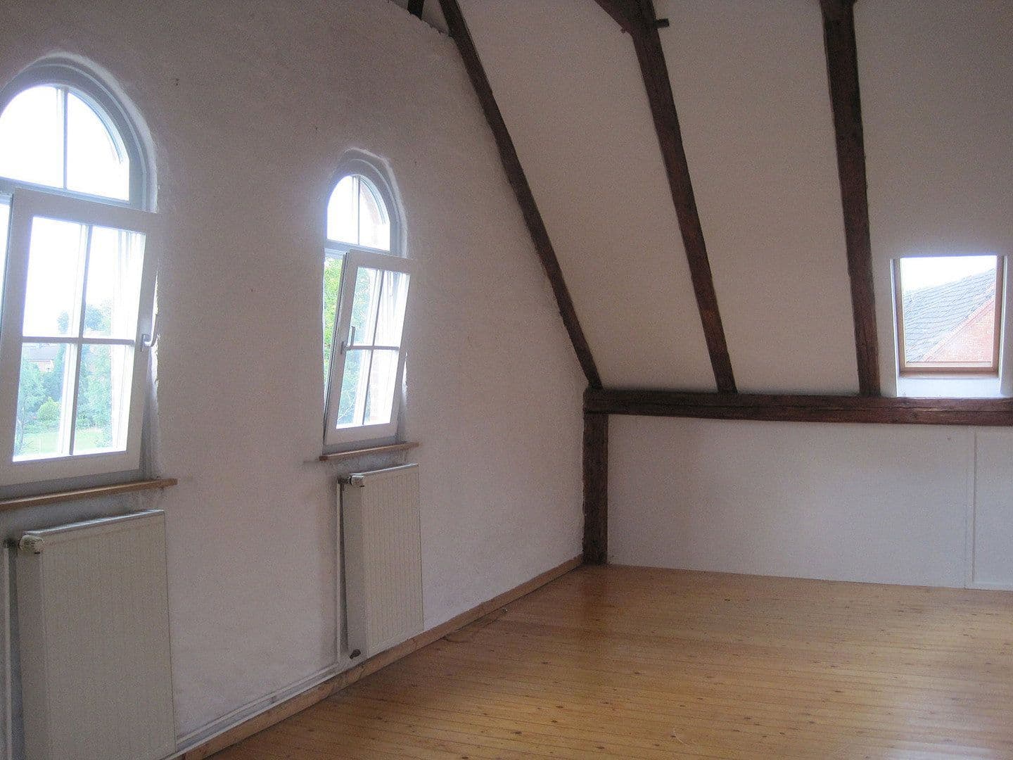 Prenájom bytu 2-izbový 90 m², Obernkirchen, Dolné Sasko Prenájom bytu 2-izbový 90 m², Obernkirchen, Dolné Sasko