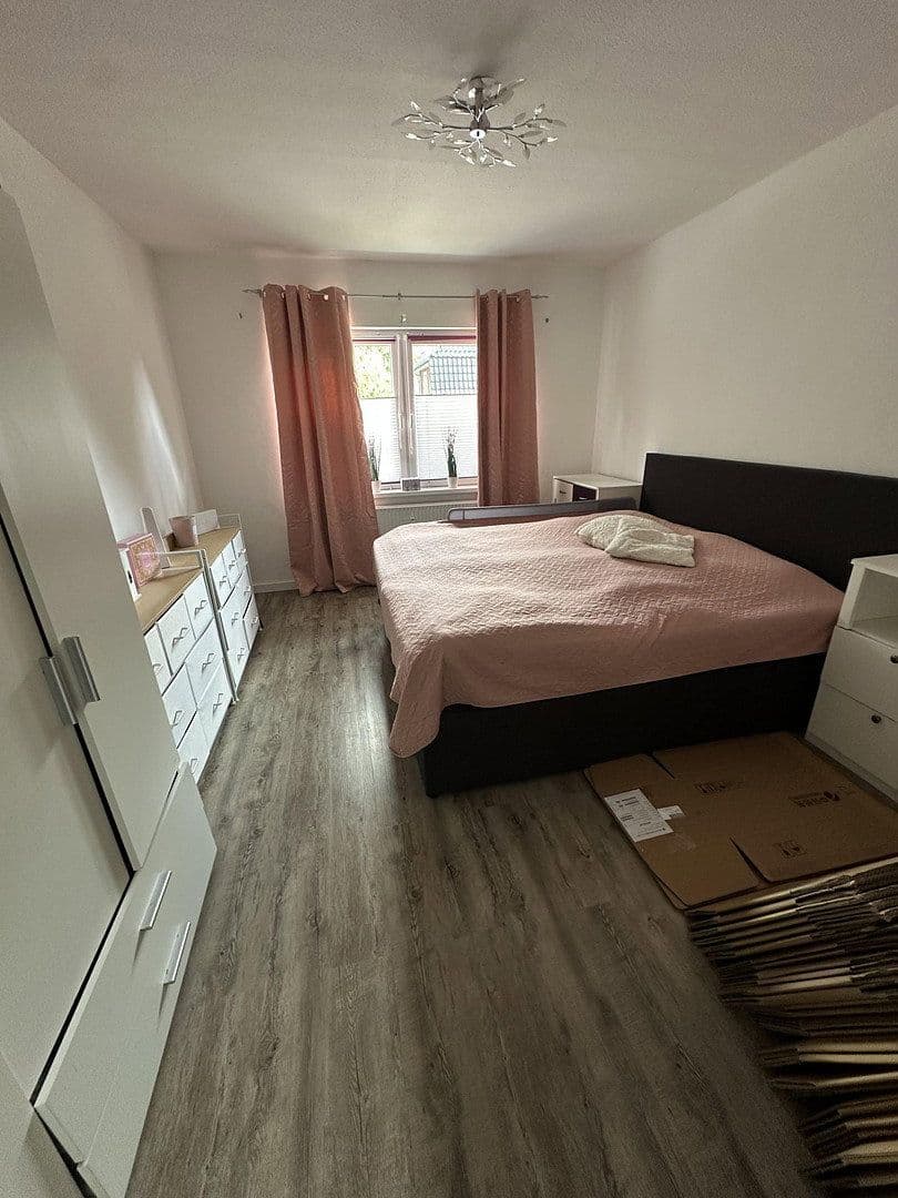 Prenájom bytu 3-izbový 70 m², Itzehoe, Šlezvicko-Holštajnsko Prenájom bytu 3-izbový 70 m², Itzehoe, Šlezvicko-Holštajnsko