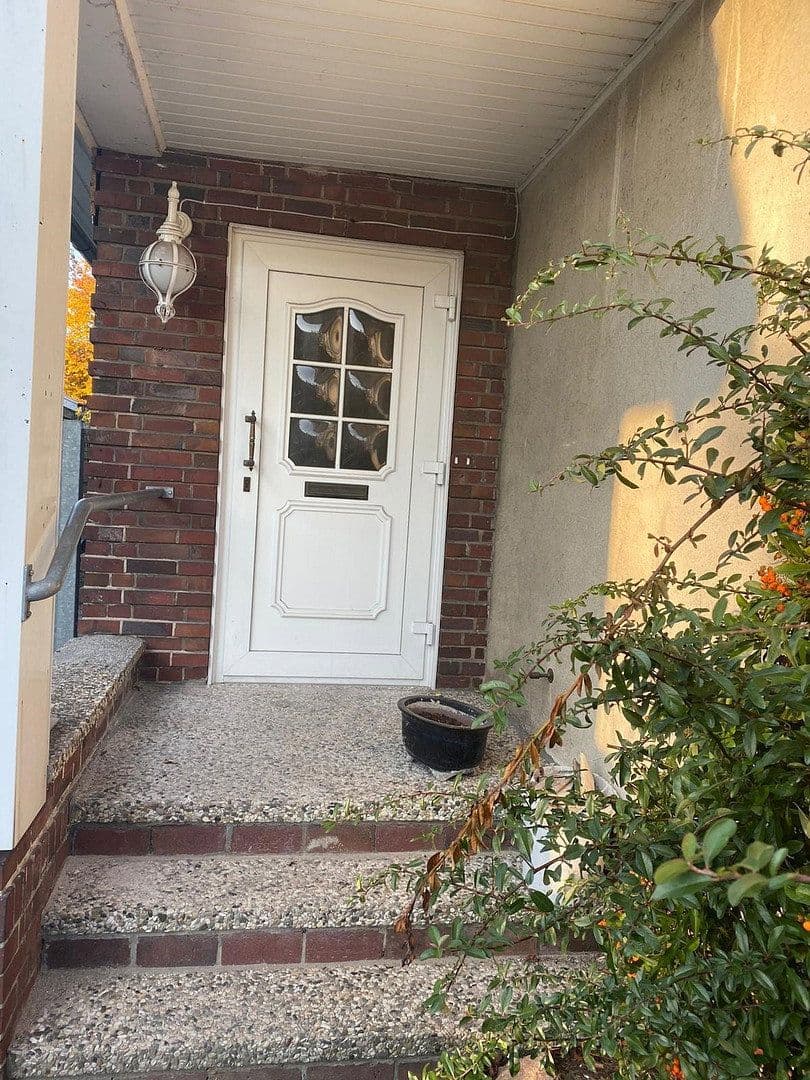 Prenájom bytu 3-izbový 70 m², Itzehoe, Šlezvicko-Holštajnsko Prenájom bytu 3-izbový 70 m², Itzehoe, Šlezvicko-Holštajnsko