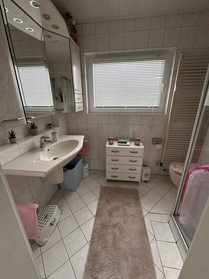 Prenájom bytu 3-izbový 70 m², Itzehoe, Šlezvicko-Holštajnsko Prenájom bytu 3-izbový 70 m², Itzehoe, Šlezvicko-Holštajnsko