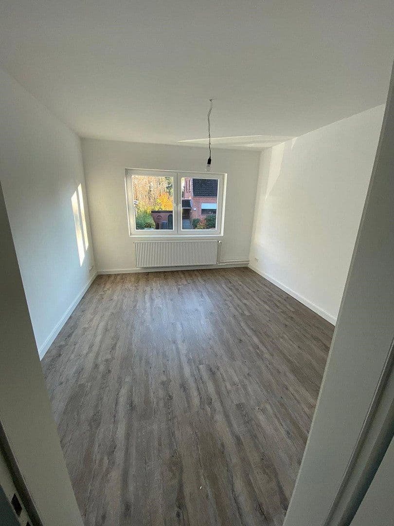 Prenájom bytu 3-izbový 70 m², Itzehoe, Šlezvicko-Holštajnsko Prenájom bytu 3-izbový 70 m², Itzehoe, Šlezvicko-Holštajnsko