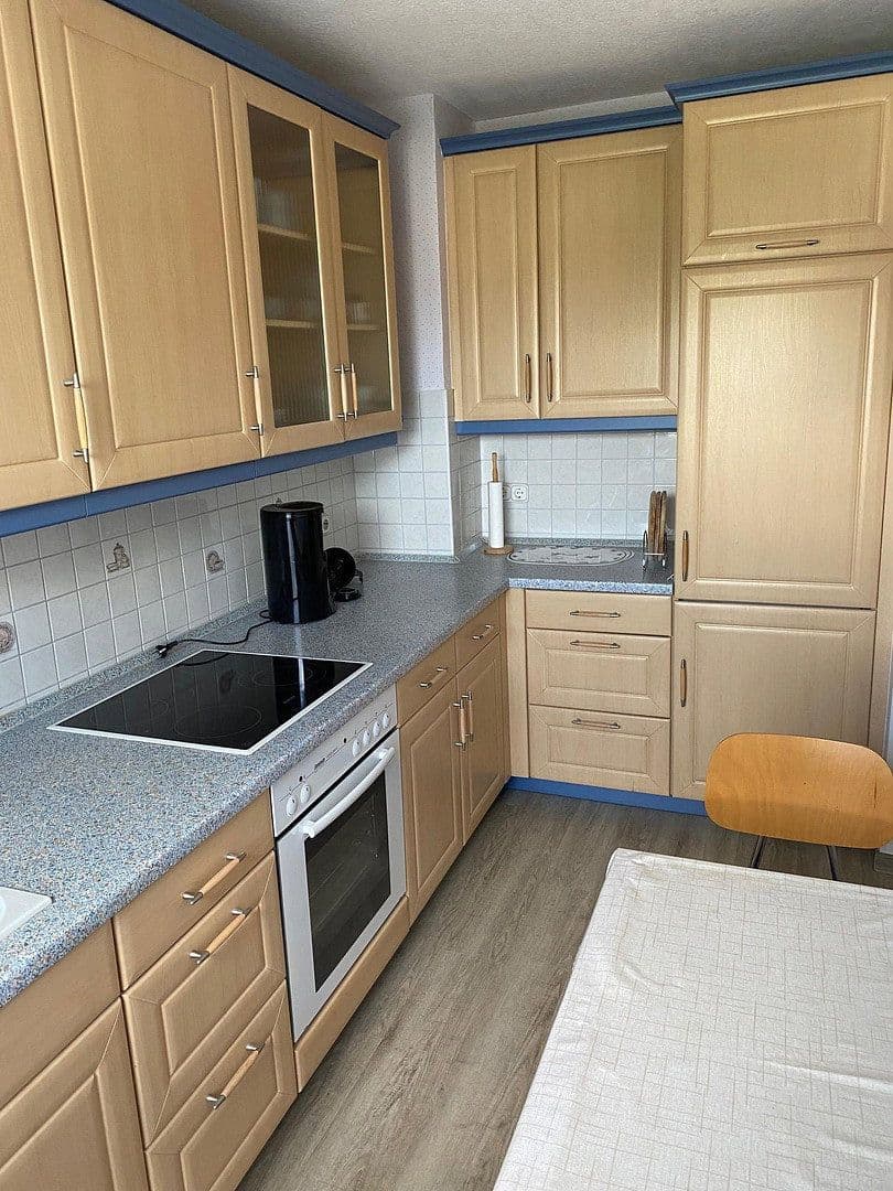 Prenájom bytu 2-izbový 60 m², Mannheim, Bádensko-Wurttembersko Prenájom bytu 2-izbový 60 m², Mannheim, Bádensko-Wurttembersko