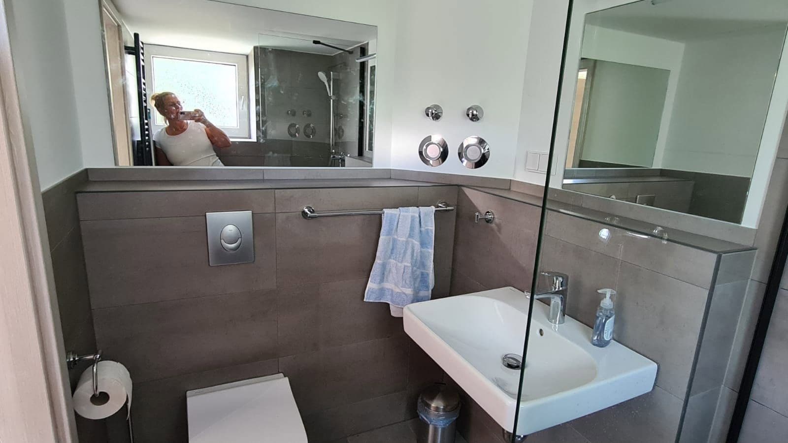 Prenájom bytu 1-izbový 35 m², Fredericiastrass 3, Berlin, Berlín Prenájom bytu 1-izbový 35 m², Fredericiastrass 3, Berlin, Berlín