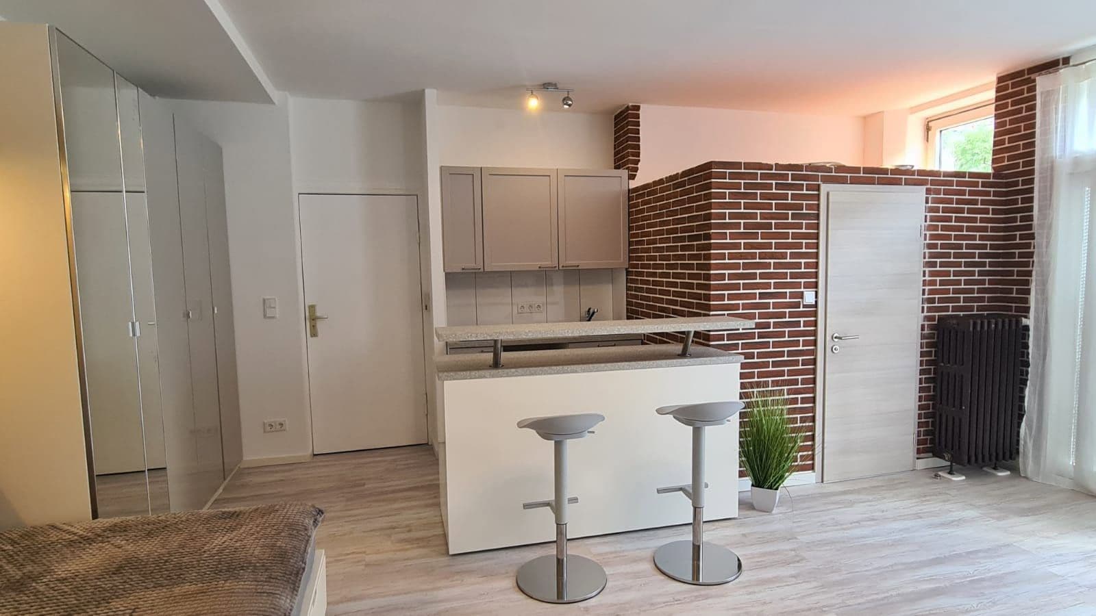 Prenájom bytu 1-izbový 35 m², Fredericiastrass 3, Berlin, Berlín Prenájom bytu 1-izbový 35 m², Fredericiastrass 3, Berlin, Berlín