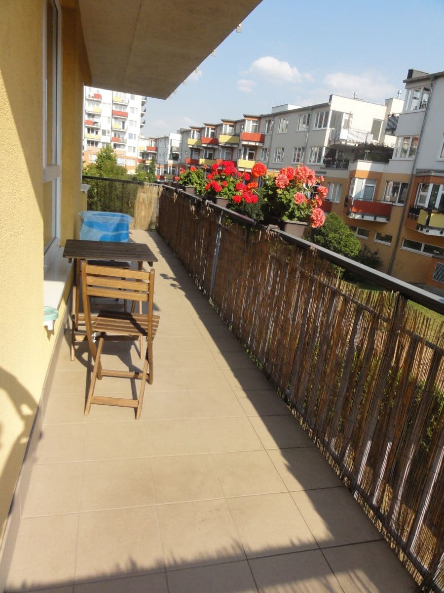 Prenájom bytu 2-izbový 46 m², Pod Harfou, Praha, Praha Prenájom bytu 2-izbový 46 m², Pod Harfou, Praha, Praha