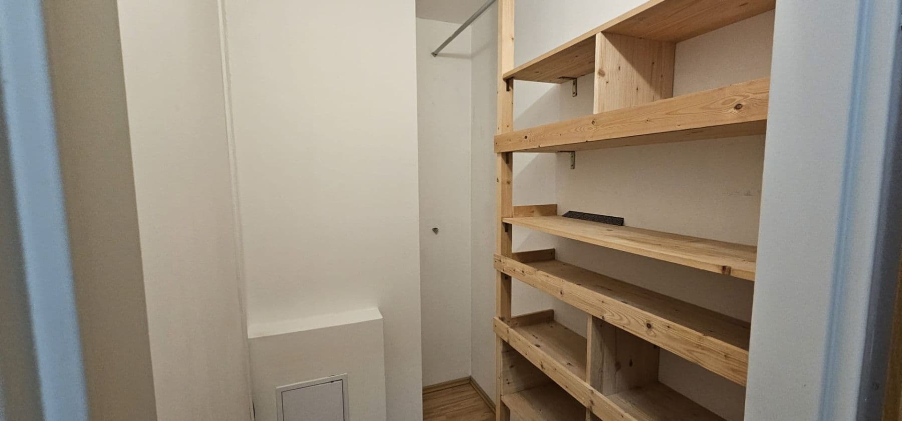 Prenájom bytu 2-izbový 46 m², Pod Harfou, Praha, Praha Prenájom bytu 2-izbový 46 m², Pod Harfou, Praha, Praha