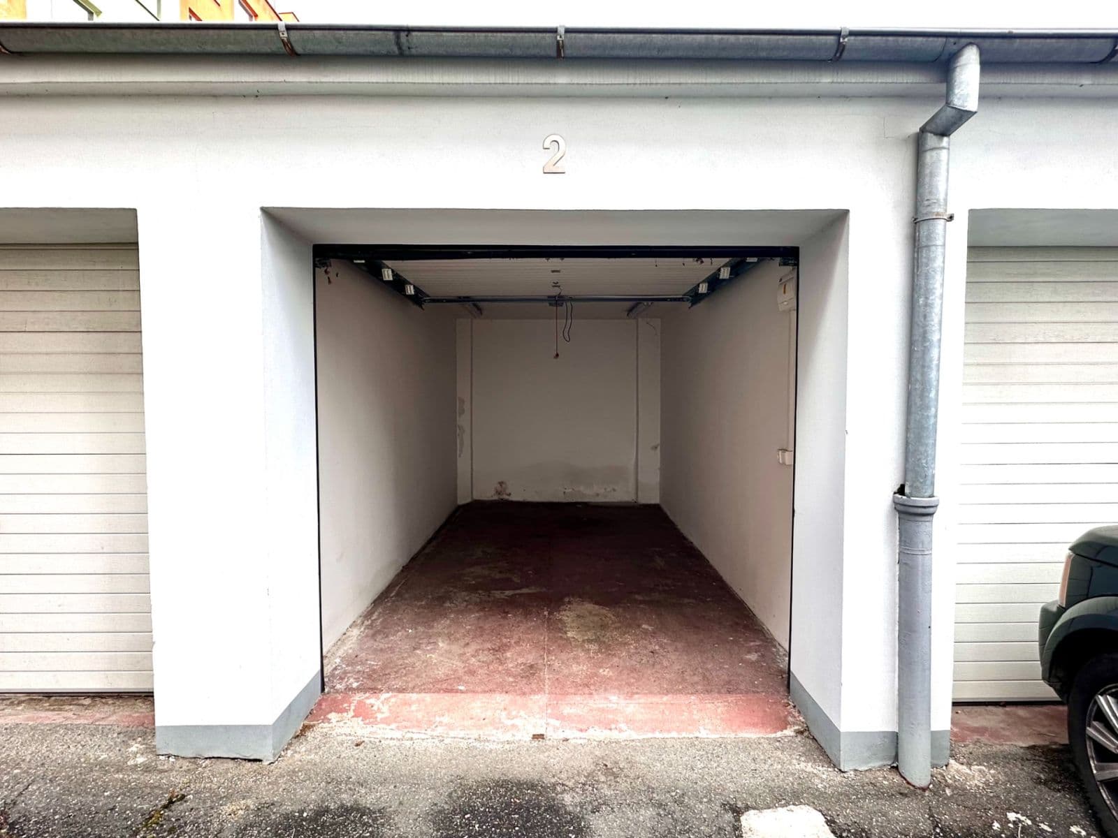 Prenájom garáže 15 m², Hodonínská, Praha, Praha Prenájom garáže 15 m², Hodonínská, Praha, Praha