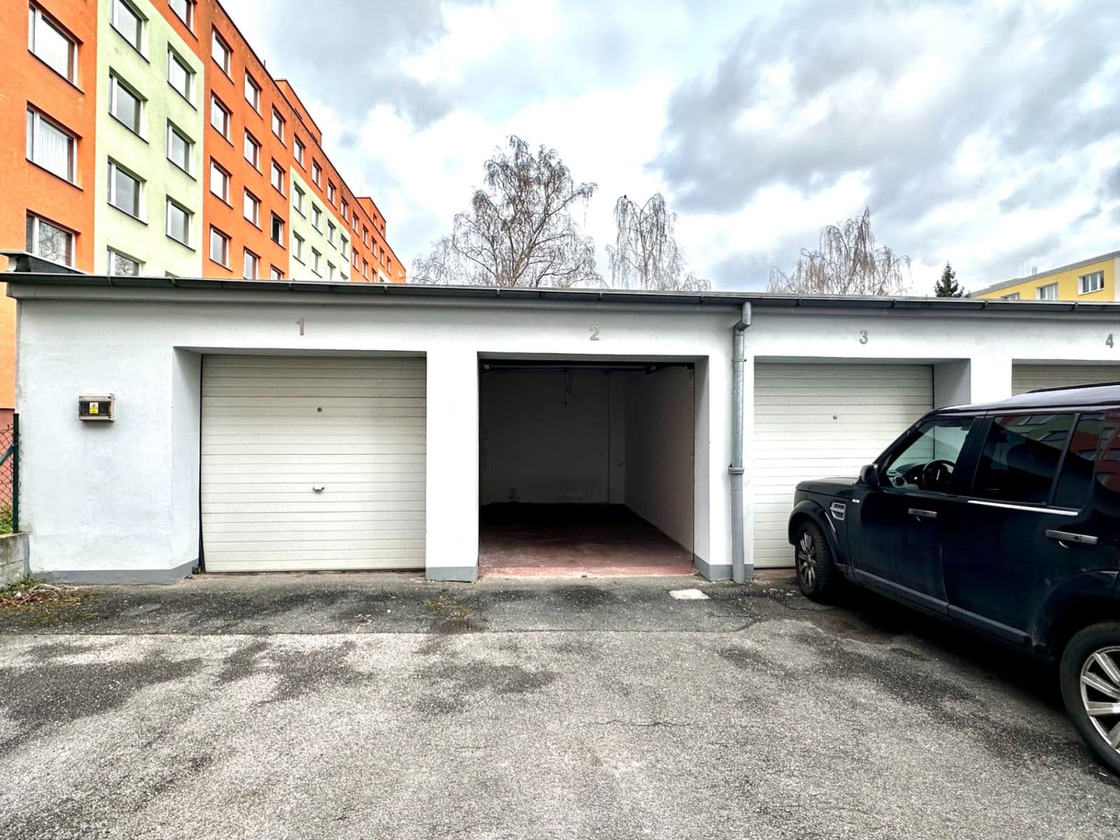 Prenájom garáže 15 m², Hodonínská, Praha, Praha Prenájom garáže 15 m², Hodonínská, Praha, Praha