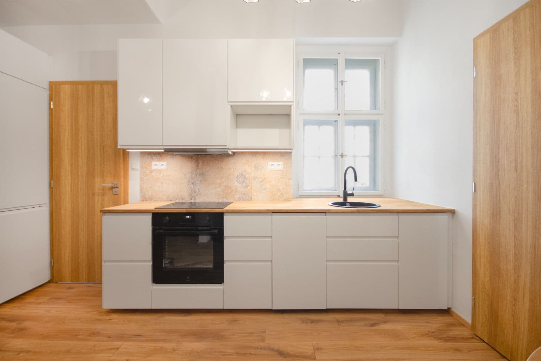 Prenájom bytu 1-izbový 29 m², Bělehradská, Praha, Praha Prenájom bytu 1-izbový 29 m², Bělehradská, Praha, Praha