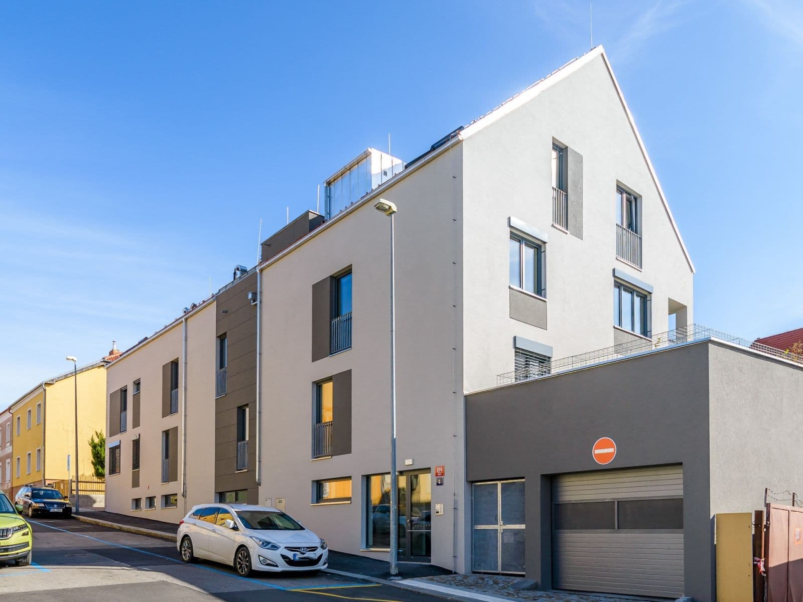 Prenájom bytu 2-izbový 63 m², Na Farkáně Ⅰ, Praha, Praha Prenájom bytu 2-izbový 63 m², Na Farkáně Ⅰ, Praha, Praha