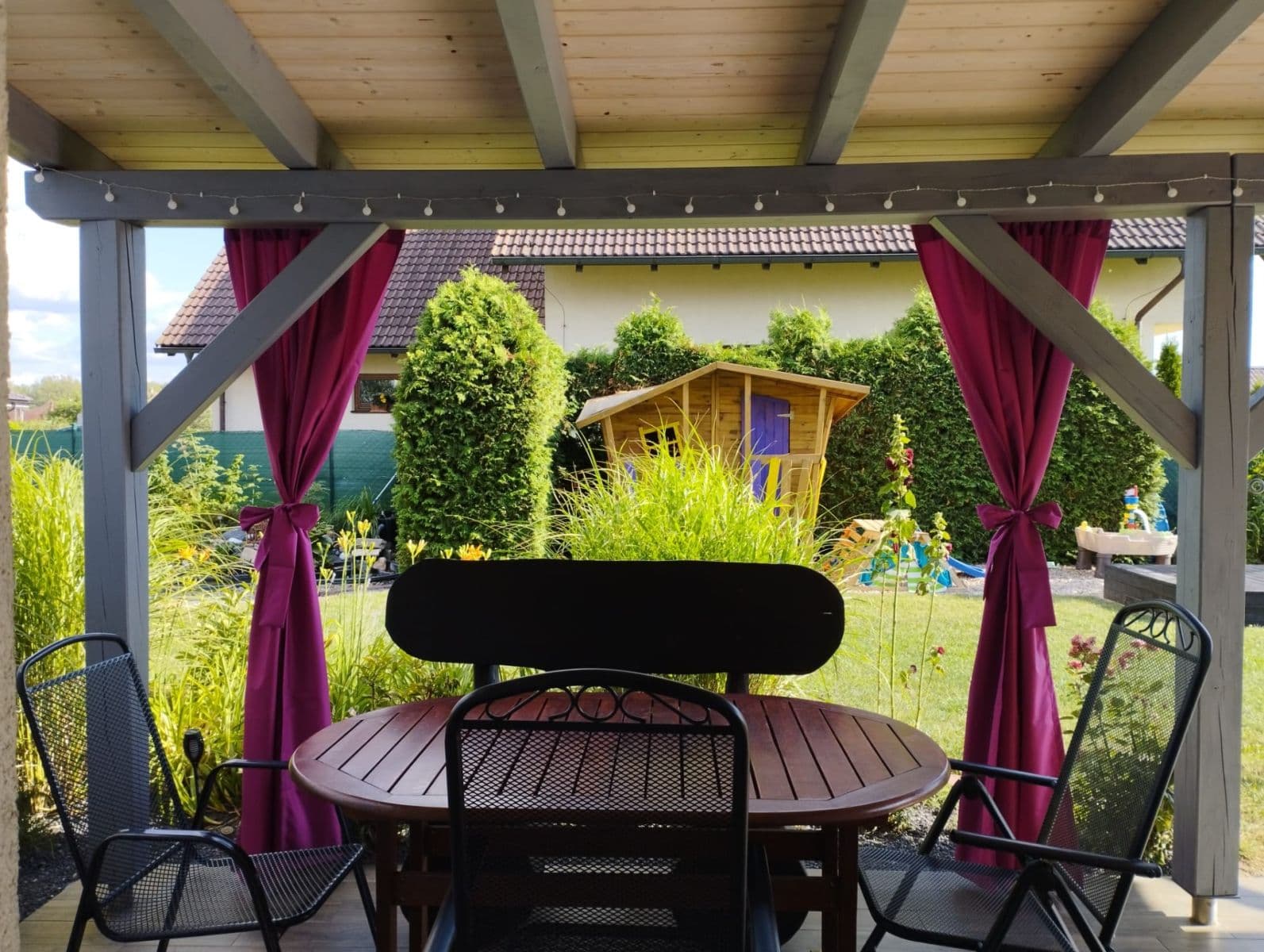 Predaj domu 266 m², pozemek 1.236 m², K Tišině, Řečany nad Labem, Pardubický kraj Predaj domu 266 m², pozemek 1.236 m², K Tišině, Řečany nad Labem, Pardubický kraj