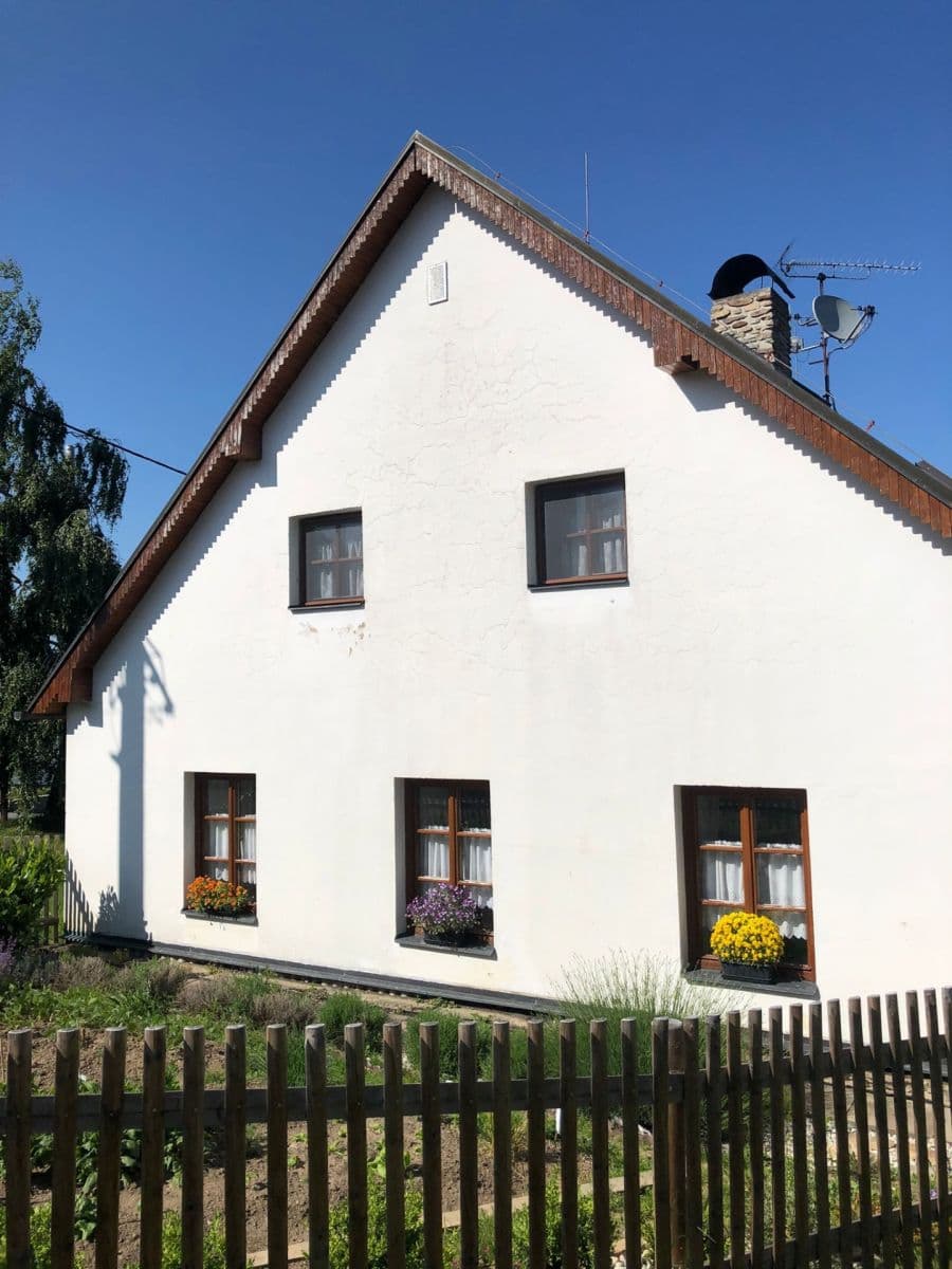 Predaj domu 160 m², pozemek 2.015 m², Bušanovice, Jihočeský kraj Predaj domu 160 m², pozemek 2.015 m², Bušanovice, Jihočeský kraj