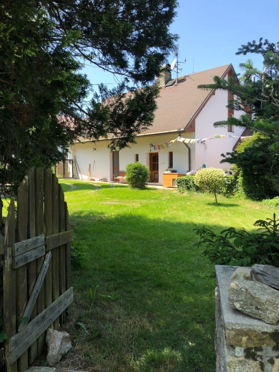 Predaj domu 160 m², pozemek 2.015 m², Bušanovice, Jihočeský kraj Predaj domu 160 m², pozemek 2.015 m², Bušanovice, Jihočeský kraj