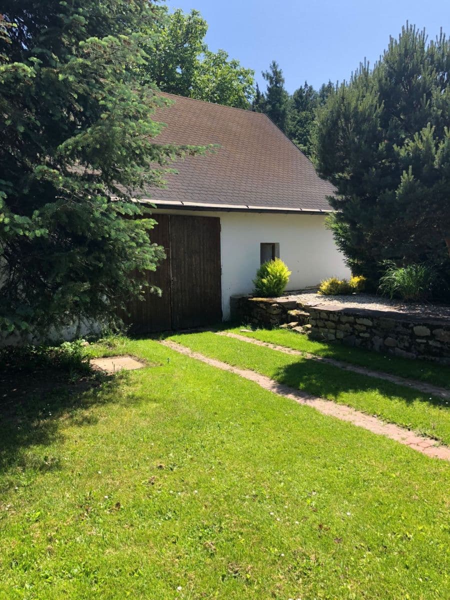 Predaj domu 160 m², pozemek 2.015 m², Bušanovice, Jihočeský kraj Predaj domu 160 m², pozemek 2.015 m², Bušanovice, Jihočeský kraj