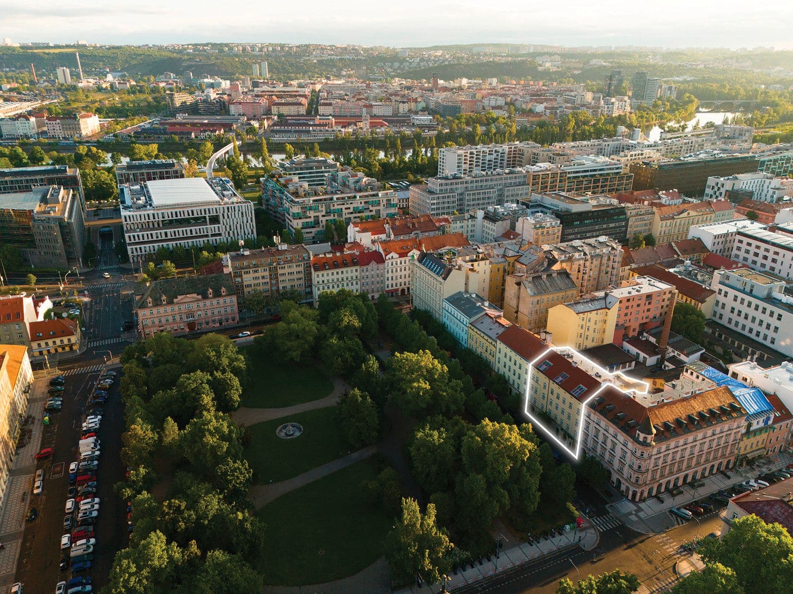 Prenájom nebytového priestoru 85 m², Karlínské náměstí, Praha, Praha Prenájom nebytového priestoru 85 m², Karlínské náměstí, Praha, Praha