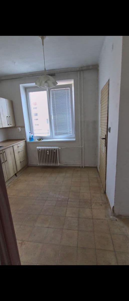 Prenájom bytu 3-izbový 81 m², třída Osvobození, Příbram, Středočeský kraj Prenájom bytu 3-izbový 81 m², třída Osvobození, Příbram, Středočeský kraj