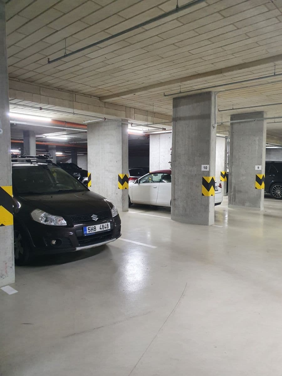 Prenájom bytu 2-izbový 62 m², Nemocniční, Plzeň, Plzeňský kraj Prenájom bytu 2-izbový 62 m², Nemocniční, Plzeň, Plzeňský kraj