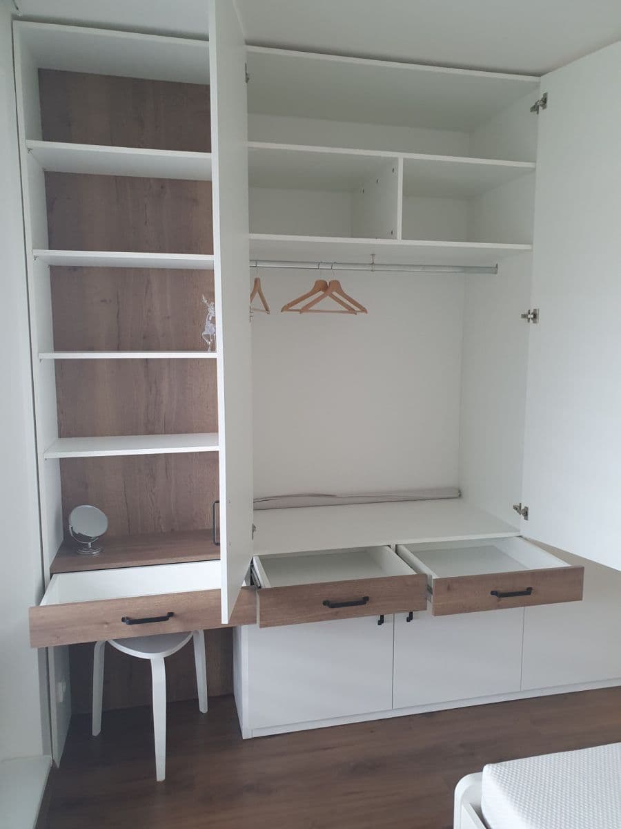 Prenájom bytu 2-izbový 62 m², Nemocniční, Plzeň, Plzeňský kraj Prenájom bytu 2-izbový 62 m², Nemocniční, Plzeň, Plzeňský kraj