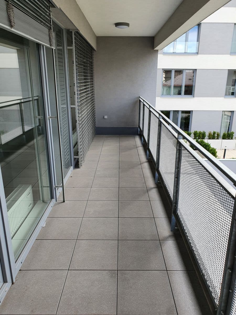 Prenájom bytu 2-izbový 62 m², Nemocniční, Plzeň, Plzeňský kraj Prenájom bytu 2-izbový 62 m², Nemocniční, Plzeň, Plzeňský kraj