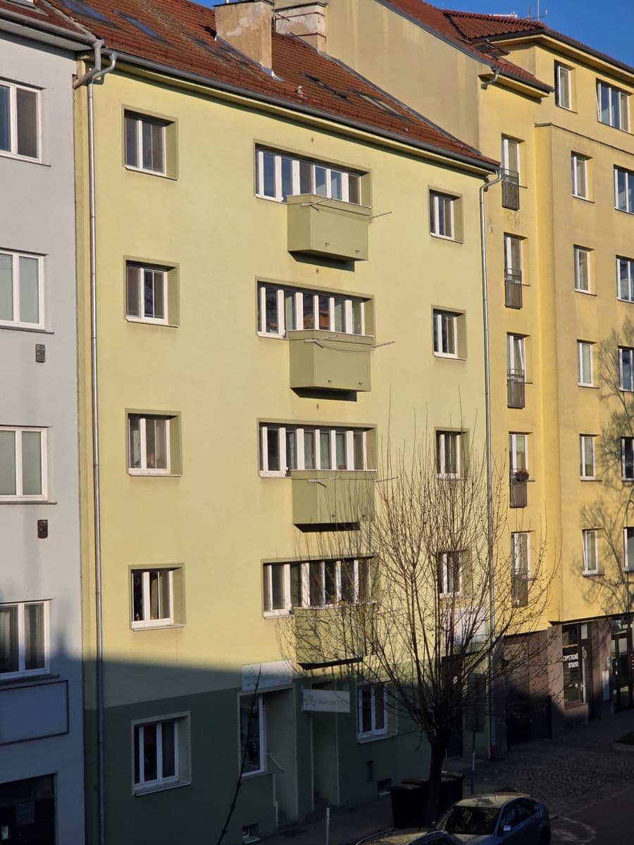 Prenájom bytu 2-izbový 55 m², Mojmírovo náměstí, Brno, Jihomoravský kraj Prenájom bytu 2-izbový 55 m², Mojmírovo náměstí, Brno, Jihomoravský kraj