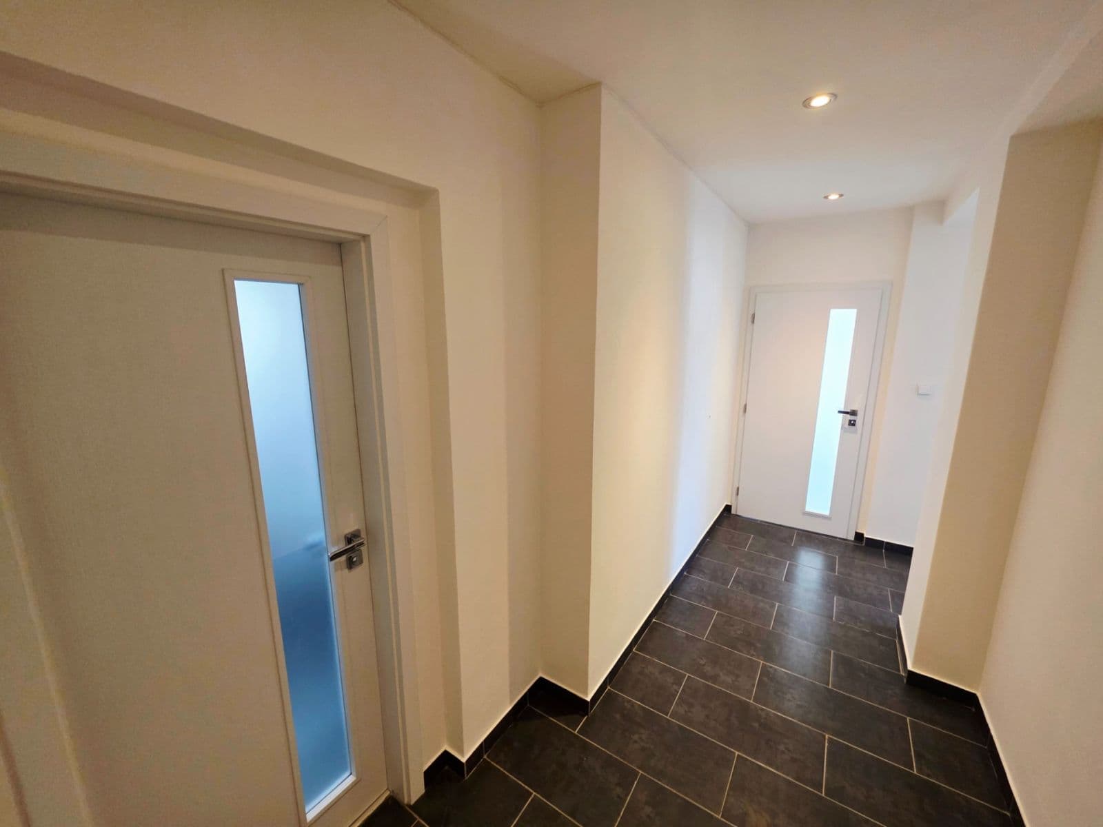 Prenájom bytu 2-izbový 55 m², Mojmírovo náměstí, Brno, Jihomoravský kraj Prenájom bytu 2-izbový 55 m², Mojmírovo náměstí, Brno, Jihomoravský kraj