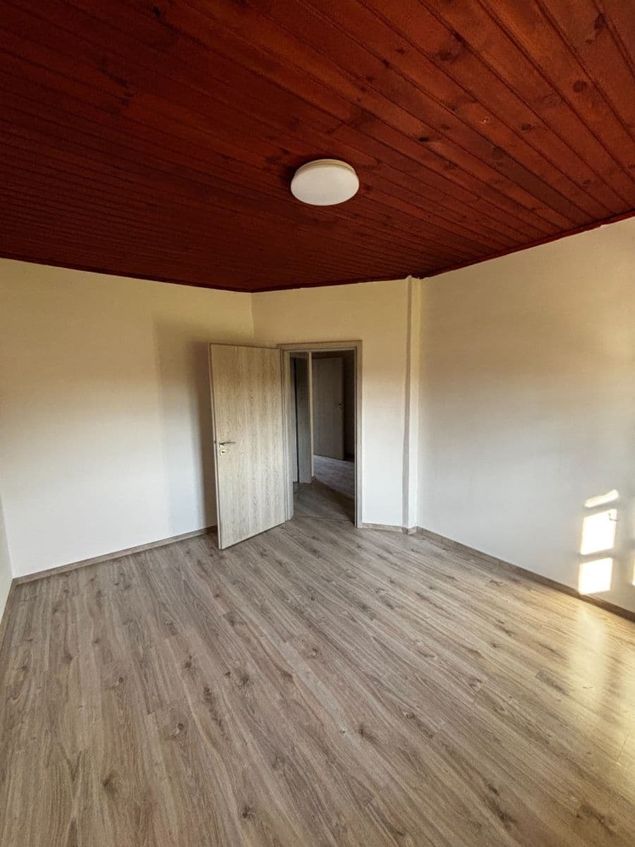 Predaj domu 80 m², pozemek 1.700 m², Bužkovská, Petřvald, Moravskoslezský kraj Predaj domu 80 m², pozemek 1.700 m², Bužkovská, Petřvald, Moravskoslezský kraj