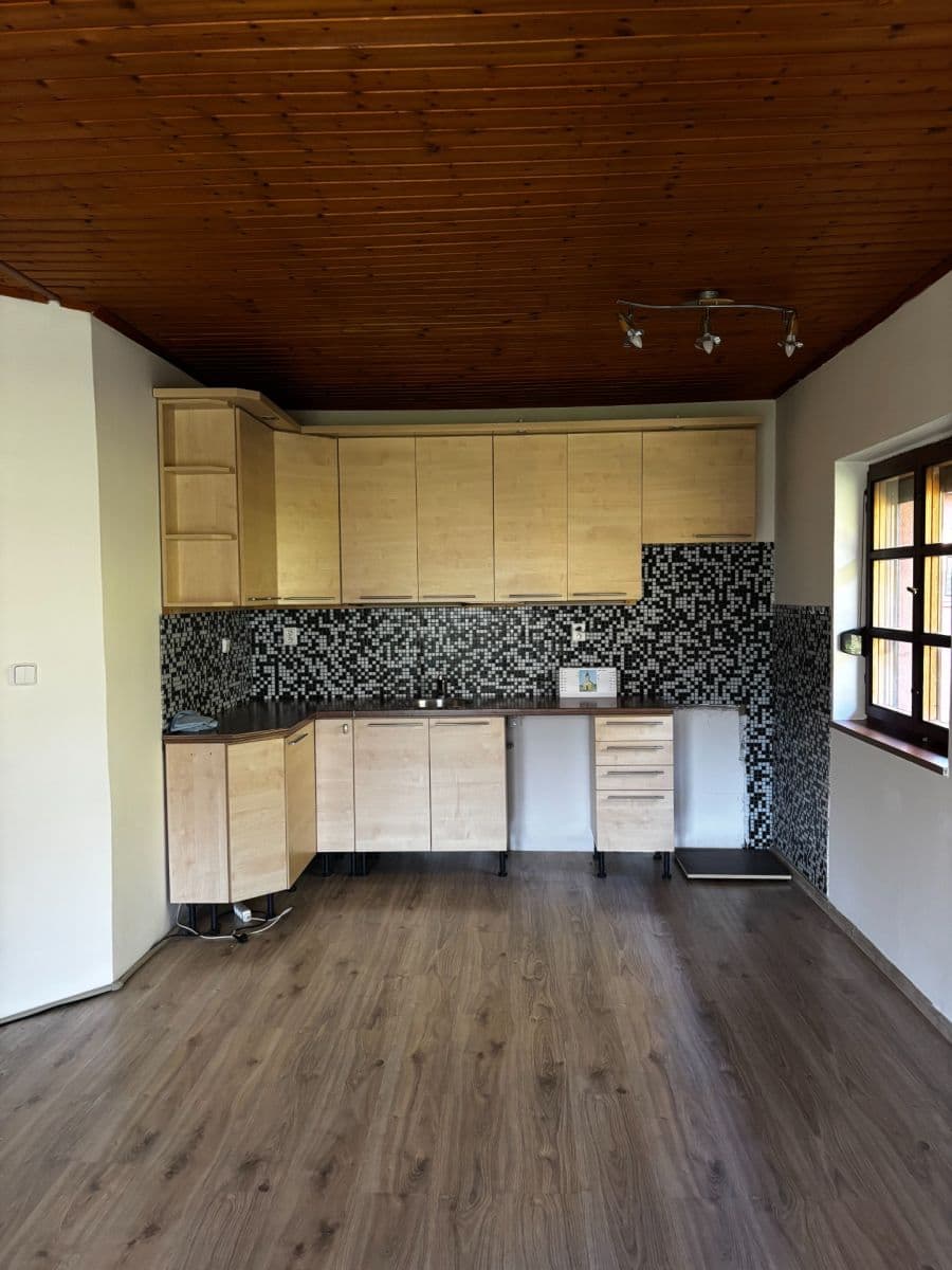 Predaj domu 80 m², pozemek 1.700 m², Bužkovská, Petřvald, Moravskoslezský kraj Predaj domu 80 m², pozemek 1.700 m², Bužkovská, Petřvald, Moravskoslezský kraj